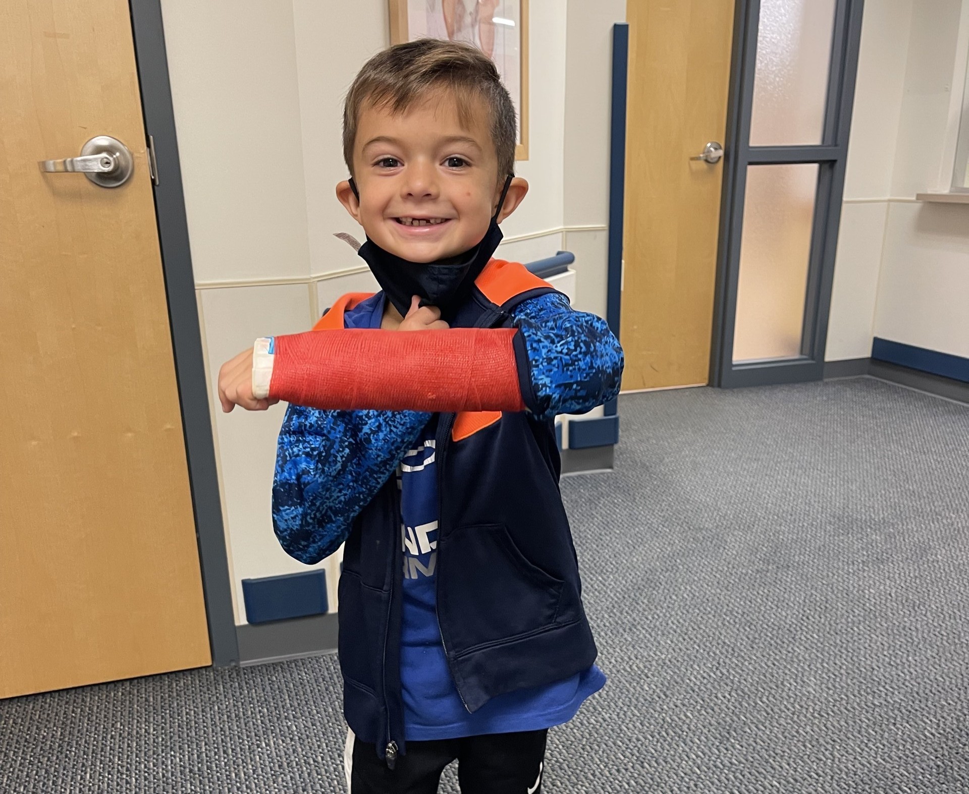 Tyler with his cast