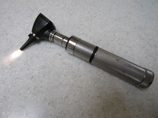 An Otoscope