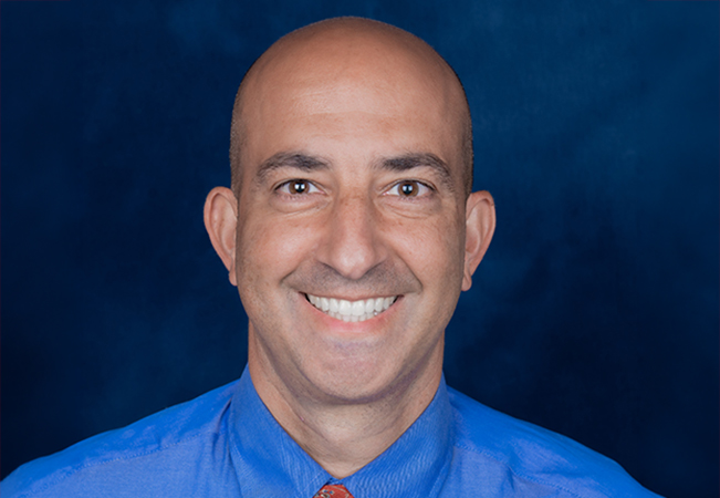 Headshot of Dr. Michael Isakoff