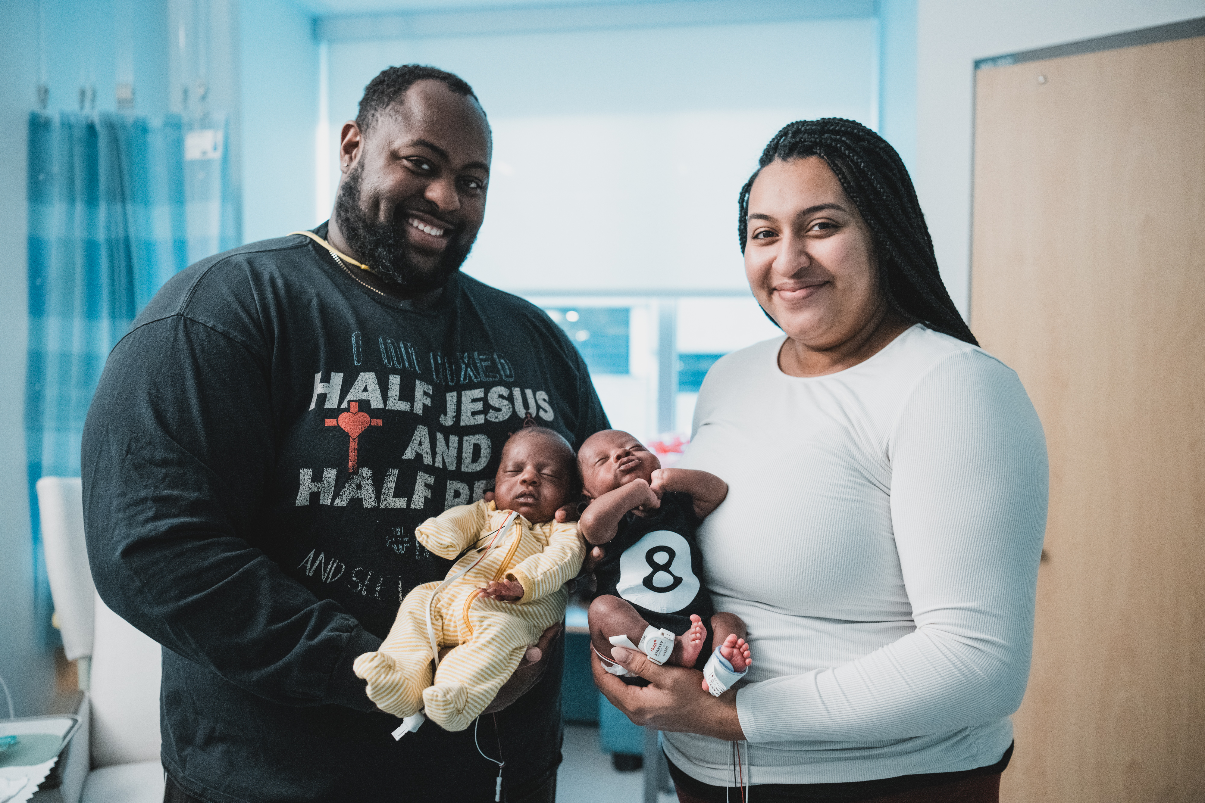 A patient family in NICU 6