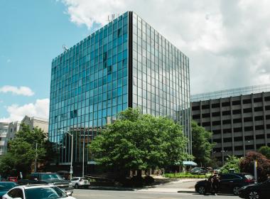 Exterior view of 100 Retreat Ave in Hartford