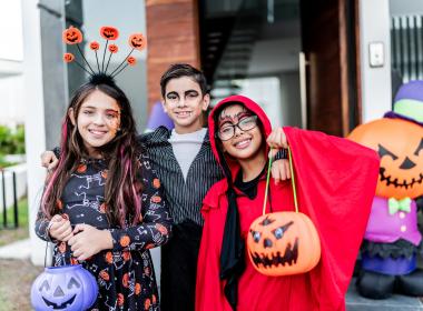 Kids Trick or Treating