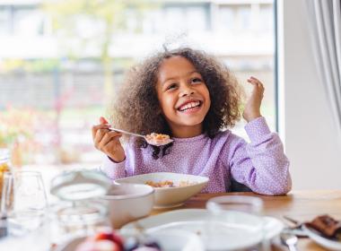 Child eating cereal 