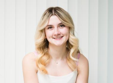 A cardiology patient is examined in clinic.