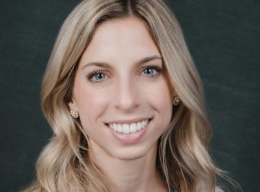 Dr. Sydney Kuzoian, GI, headshot