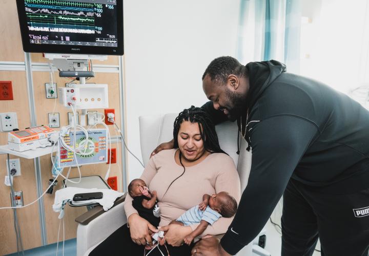 A patient family in NICU 6 A patient family in NICU 6