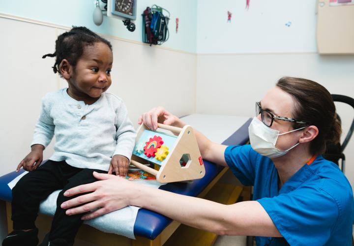 An esophageal atresia in aerodigestive clinic with Dr. Knod.