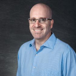 Dr. Eliaz Brumer, pulmonlogist