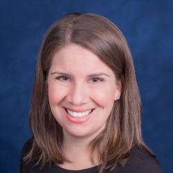 Headshot of Kelly Maynes