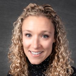 Amanda Mullane headshot