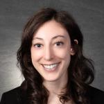 Erin Loiacono headshot